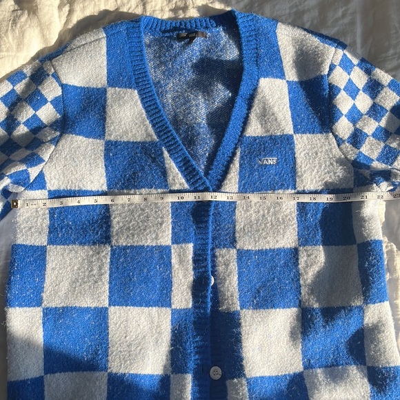 VANS UNISEX BUTTON DOWN CHUNKY CARDIGAN - Picture 4 of 4